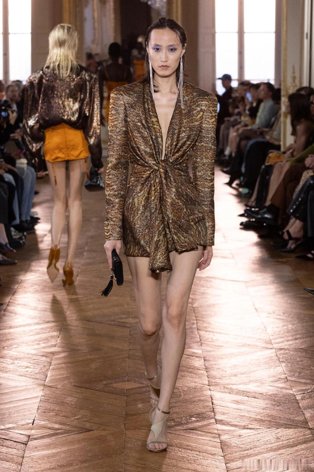 Balmain2027春夏成衣系列🍀#春夏时装周##大秀直击#​