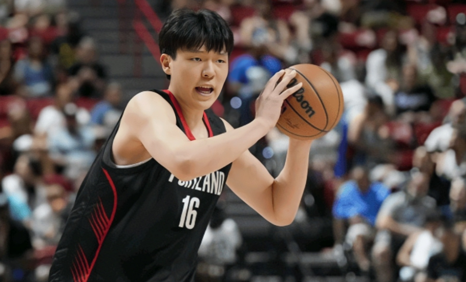 杨瀚森又未出场，开拓者终结卫冕冠军雷霆开赛8连胜。NBA常规赛，开拓者主场迎战开