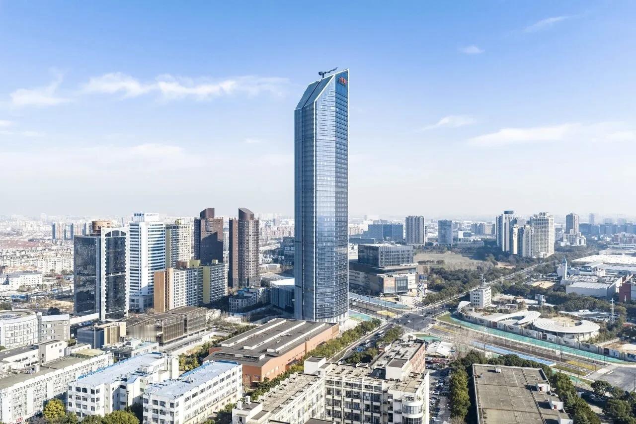 248米“金桥之冠”正式竣工多重创新赋能金色中环新地标2025年12月，