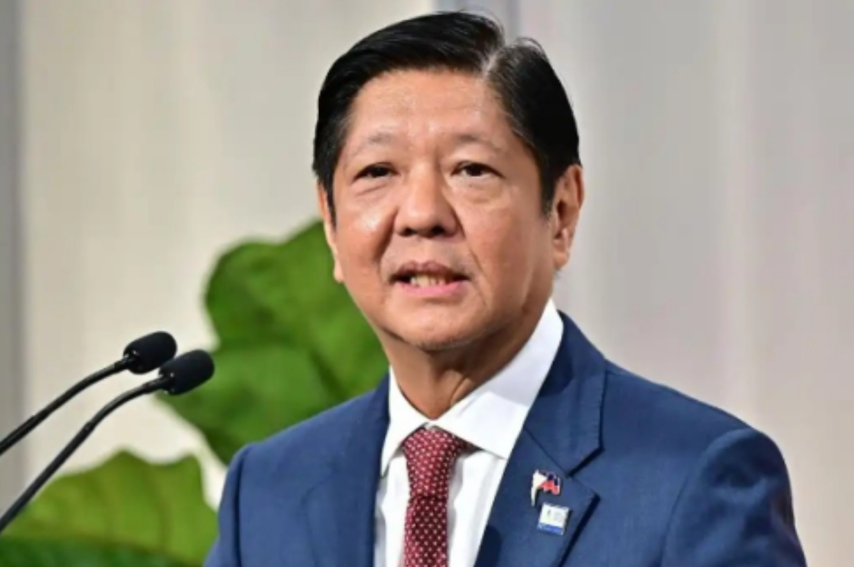 “中菲一战，迟打不如早打！菲律宾总统马科斯居然说，只要<em>中国</em>在<em>南海</em>问题上让步，他