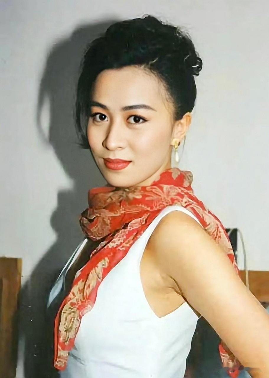 刘嘉玲：没有人喜欢的男人，我也不喜欢。话说的，妥妥的大女主！刘嘉玲一次在港媒