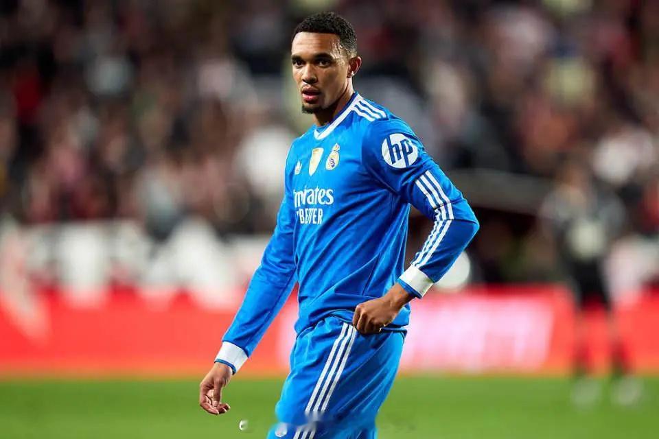 7500万新援坑惨皇马？两次目送失球+25次丢球权！离开利物浦=三输在北京时间