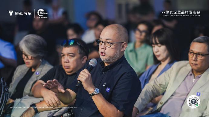 深蓝双车登陆菲律宾市场新车情报局日前，我们从深蓝汽车CEO姜海荣-Harri