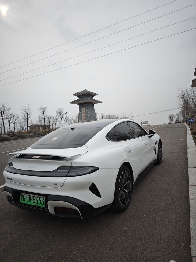 小米su7智驾的那些事优点:开启和关闭特别方便，方向盘左边那个圆钮按一下开启，