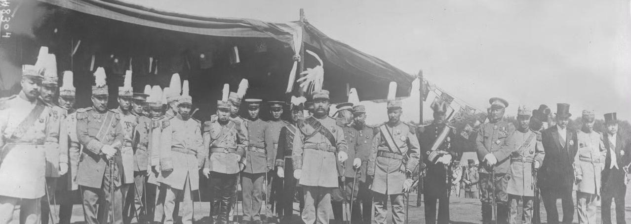 1916年10月10日，纪念辛亥革命五周年之际，民国政府在北京南苑举行了盛大的阅