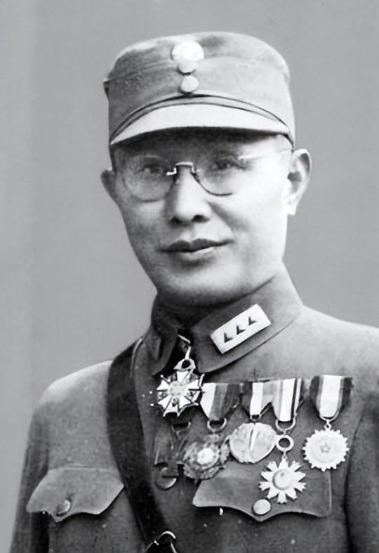都说何应钦是亲日派，都说何应钦是卖国贼，也都说何应钦想利用西安事变爆发的机会，置