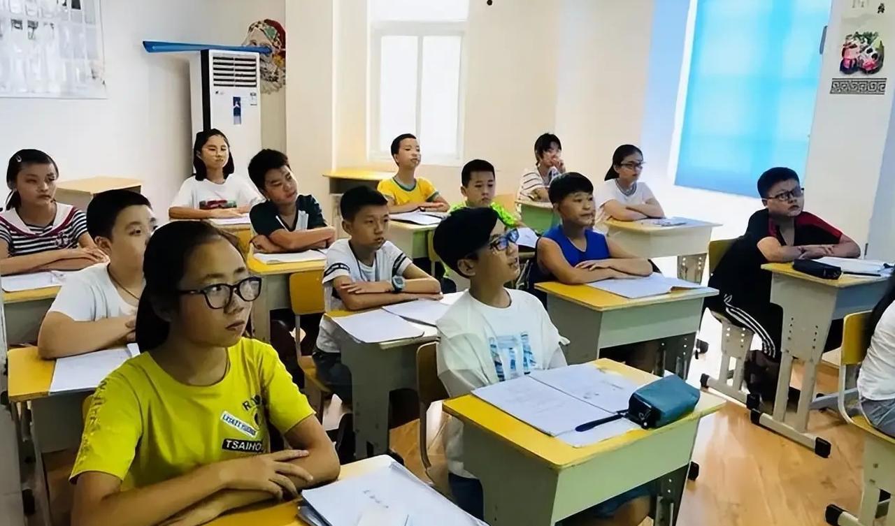 现在很多孩子都在提前学，小学卷完初中，初中卷完高中，那到高中不就不用学了吗？提前