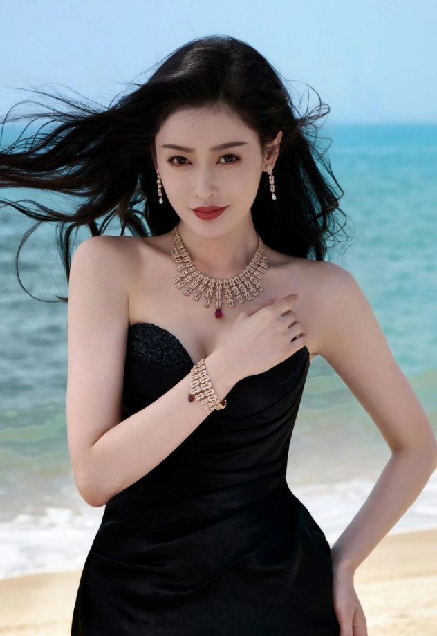 张天爱的颜值和身材，大家觉得怎么样？