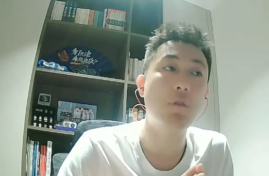 天津电视台足球解说员王寅初谈到津门虎与蓉城一战，韦世豪与天津球迷的激烈口角时表示