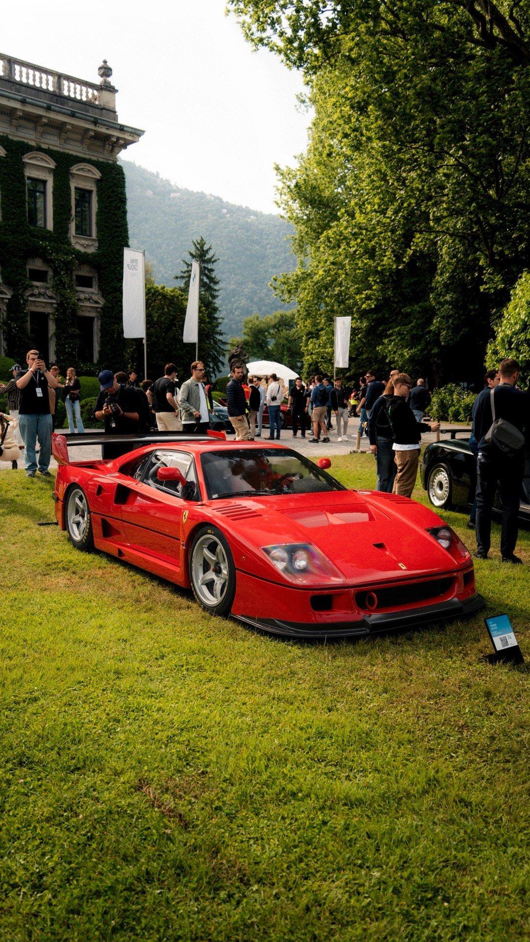 【法拉利F40&F50，一场跨越十年的相遇】F40的设计简直超越时代、历久弥