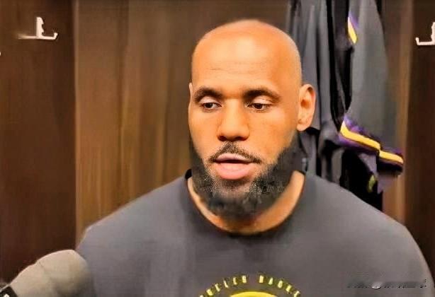 四旬老汉詹姆斯赢球后说出了大实话！今日湖人以142-111大胜奇才。赛后，詹