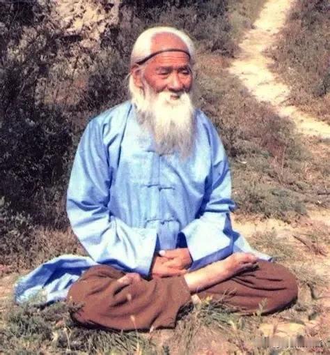 1995年，“中国长寿之王”龚来发去世，终身未娶活到133岁，可匪夷所思的是，他