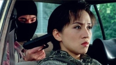 1994年，李连杰和梅艳芳合作《赤子威龙》，拍到一半时，梅艳芳心生怨气，她和向华