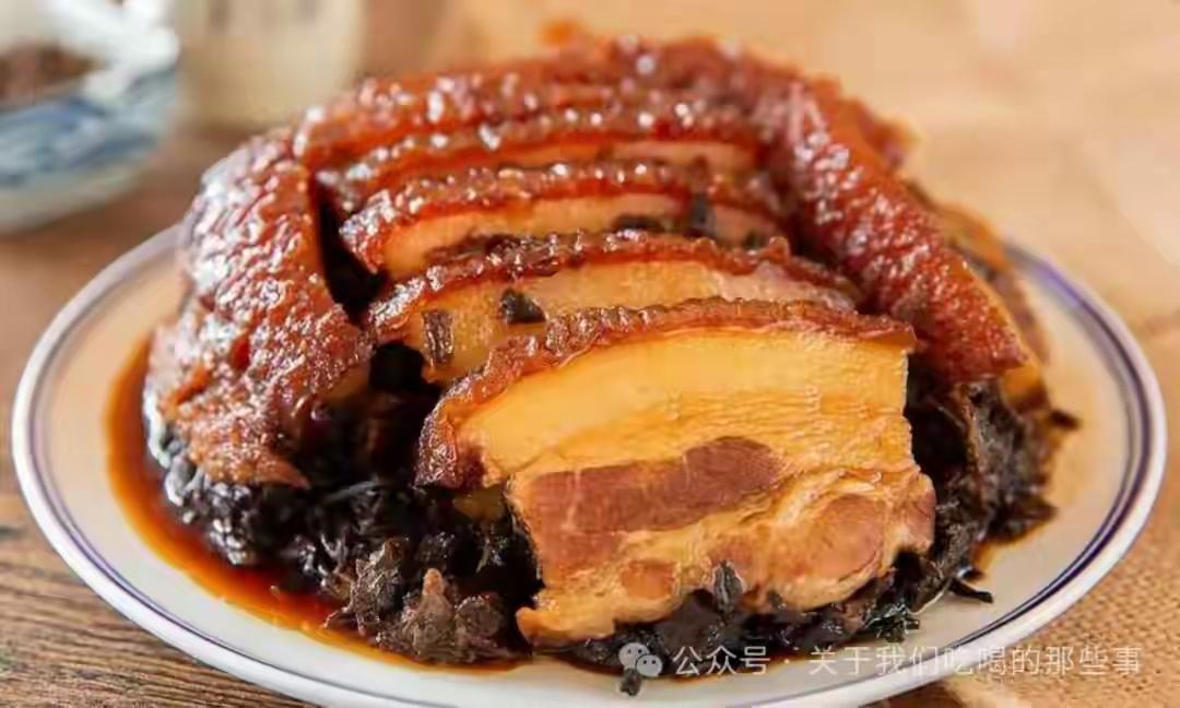 大饭店常使用的预制菜有哪些？【传统大菜】如梅菜扣肉、红烧肘子、扒猪脸等。