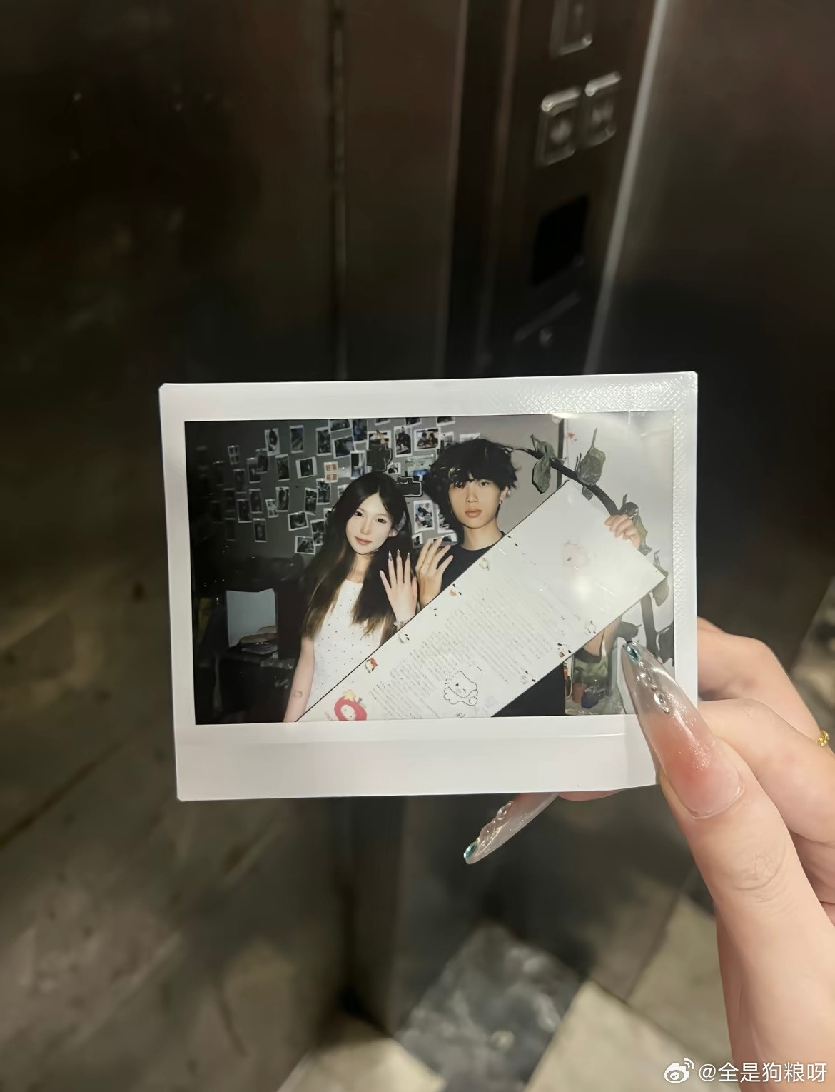 他会带我吃很多很多顿漂亮饭​​​