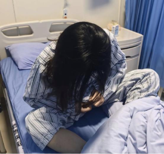 村里一姑娘准备捐肾救父亲，临手术前夕，才得知父亲已经把两套总价值一百六十多万的拆