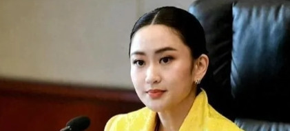 泰国的王室是一个很可怕的存在，他信家族多年来与王室斗来斗去，最终不得不让自己家的
