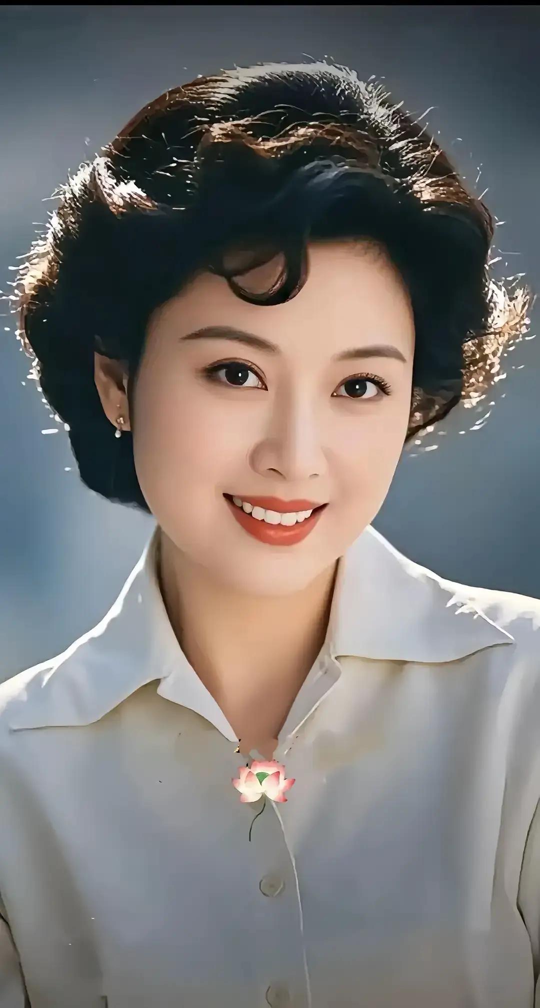 这才是标准的，适合中华民众意愿的，人人喜欢和追求的真正的美女。在她们身上。既能体