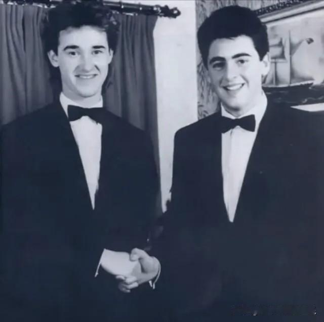 一张老照片，你想到了什么？是老了吗还是脑海中浮现的那些残缺的记忆？还记得当初最