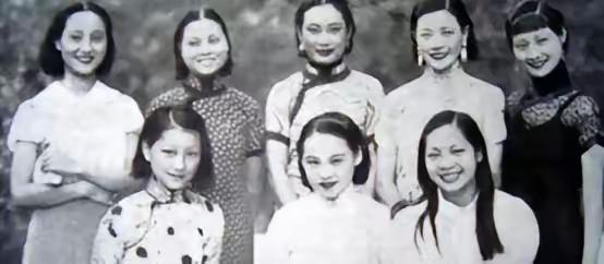 解放后，川军名将范绍增将七个妻子叫到身边，对她们说道:“现在实行一夫一妻了，你们