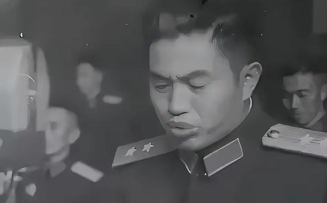 1969年，兰州军区司令皮定钧在外视察，路过一村庄时，发现几个十几岁赤裸身体的姑