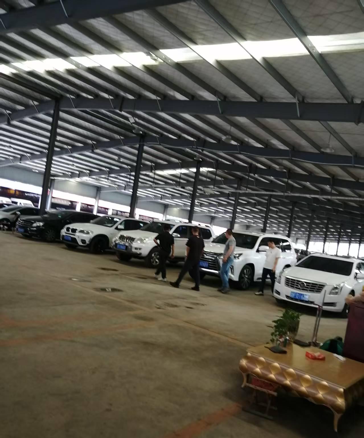 我被老公忽悠的一愣一愣的，儿媳妇买车，儿子说要拿他爸的车置换，说实话，我不想换