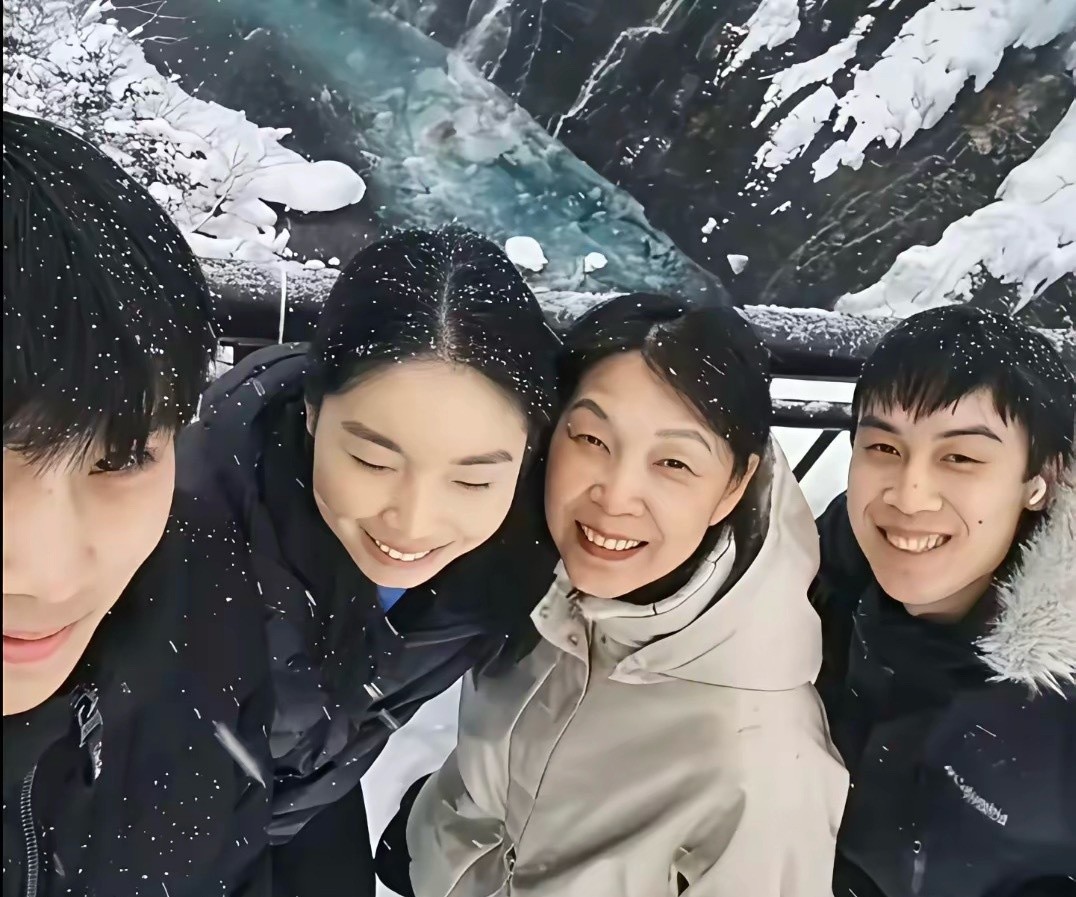 据说这几个就是娃哈哈的外室孩子们