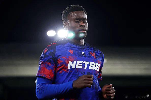 日前，乔-科尔在接受采访时表示，他建议切尔西在1月转会窗口开启前要“全力以赴”