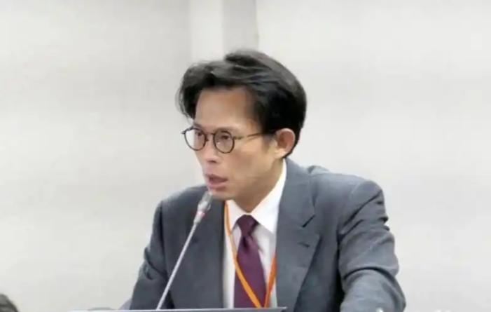 就在刚刚，台“民众党”正式宣布，3月27日，针对民众党前主席柯文哲获刑，