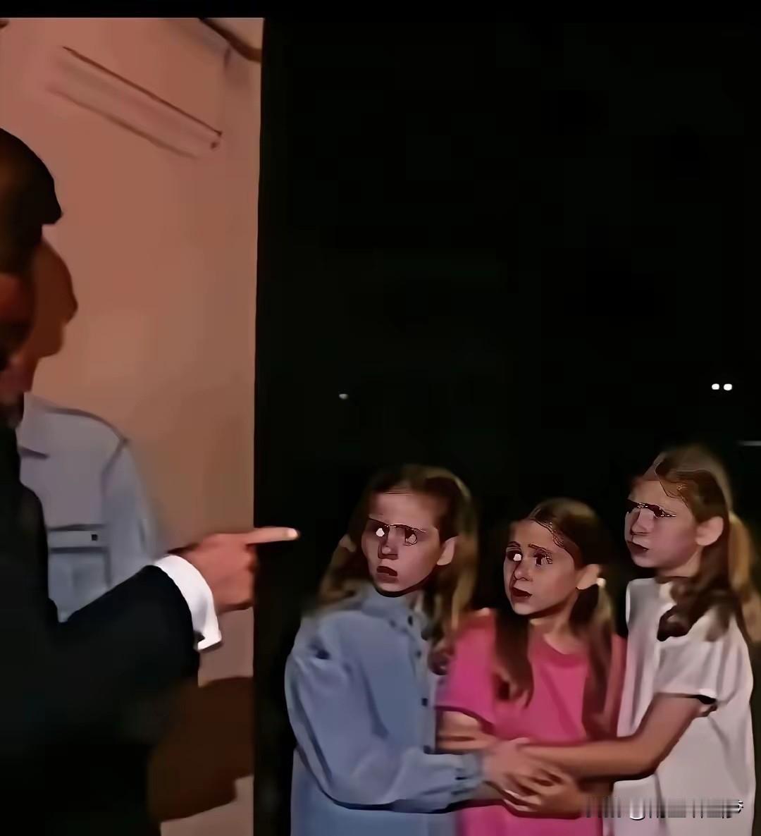 萝莉岛真正的魔鬼在人间可怜的孩子们这眼神，叫人心碎💔