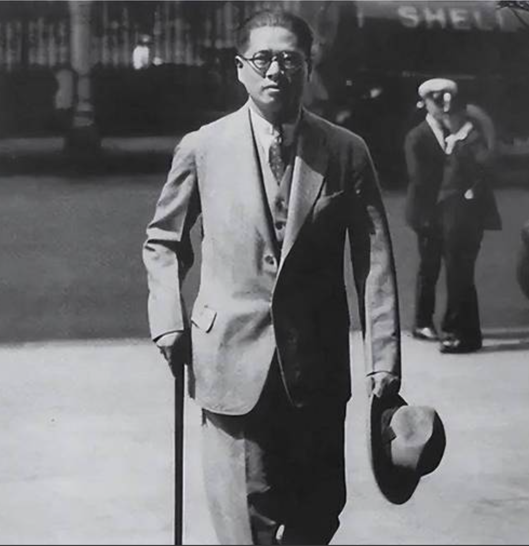 1933年老蒋怒怼宋子文：如果不是你，剿共早就胜利了！听到这话，宋子文直接拍桌子