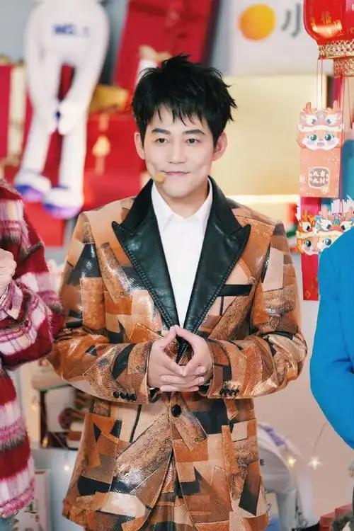 2025年9月，歌手苏醒在西安音乐节上宣称“西安肉丸胡辣汤才是真正的胡辣汤，河南