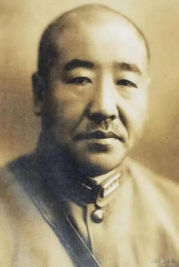 1943年，国军上将庞炳勋藏身的山洞被日军包围，在卫队战死，少将高参邵恩三自杀后