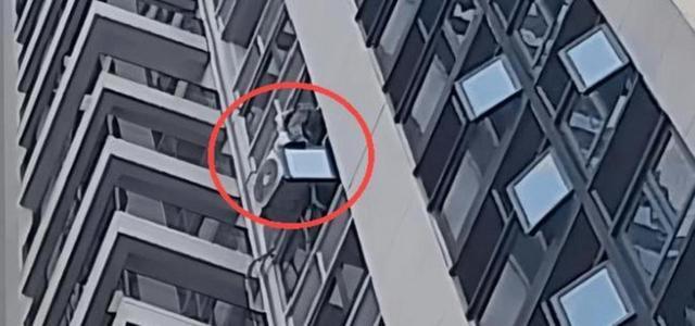 3月7日，深圳宝安，一名40岁的空调安装工韩某涛，从34米高的11楼坠落，当场身
