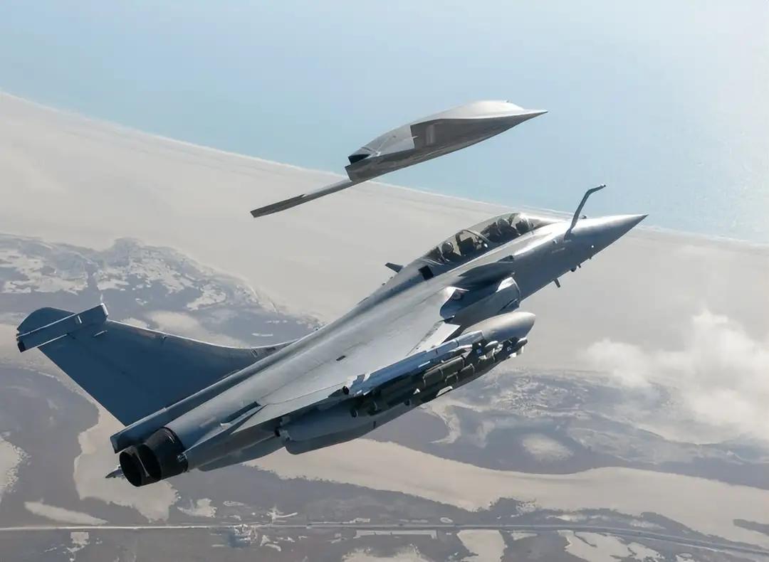 印度斥资360亿美元购买法国阵风战机，也是不得以而为之，自家研发的光辉战机基本宣