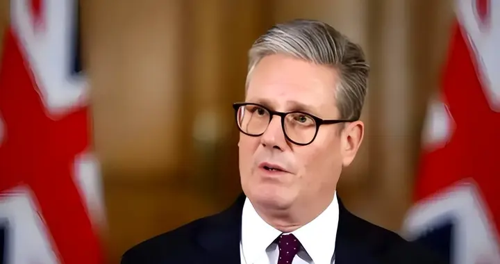 站在中国领土上, 英国首相一句话震动欧洲, 美国也对中国摊牌了