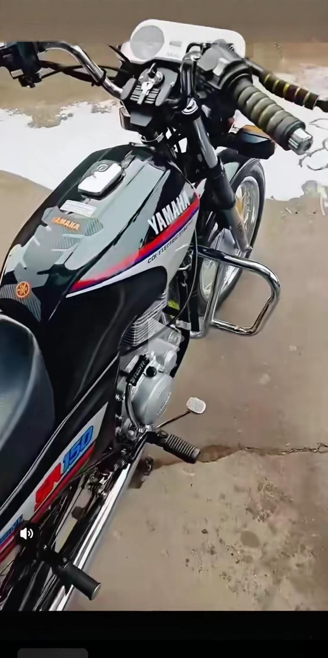 1994年上海买的新车雅马哈150神车19800元，正宗进口东西，永远骑不坏……