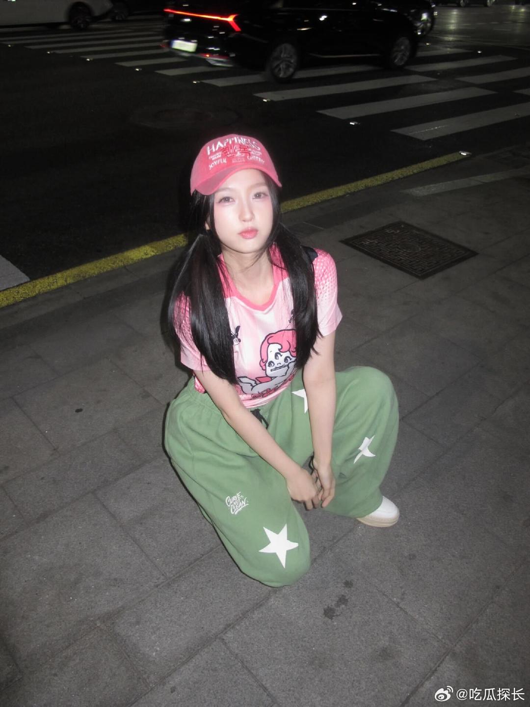 虞书欣分享韩国游玩照虞书欣分享一波韩国游玩照，此女是想萌死我吗？虞书欣早春多巴胺