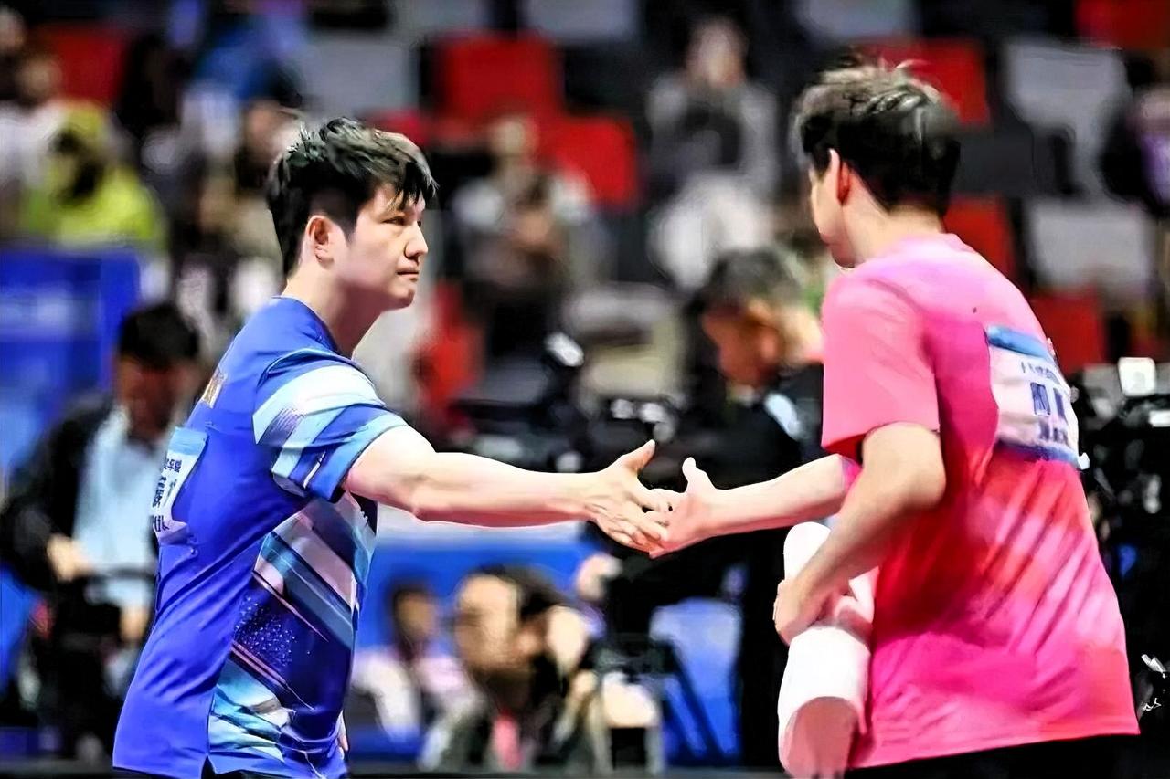 从当前表现来看，11月10日他以4-0横扫周雨晋级男单16强，12日又以4