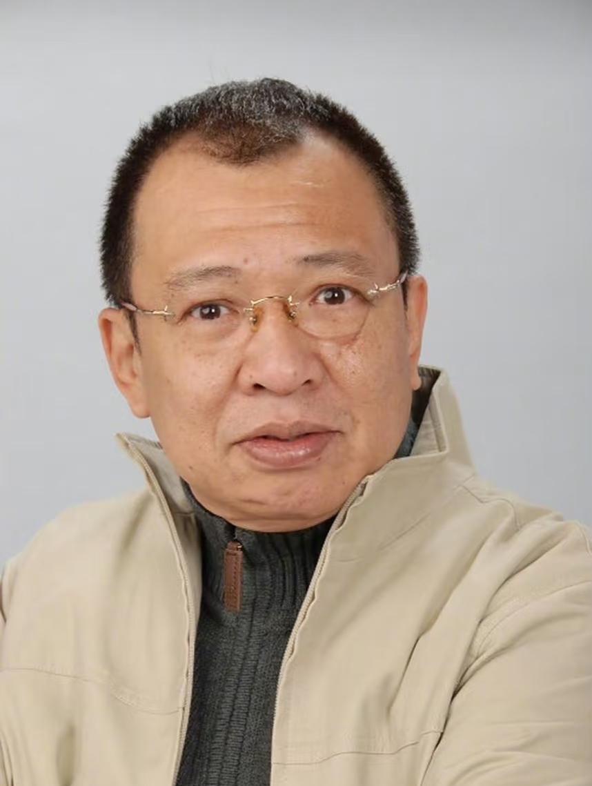 我那老中医的舅妈说：“许绍雄76岁离世，其实还是有点年轻了，现在人如果不想患有癌