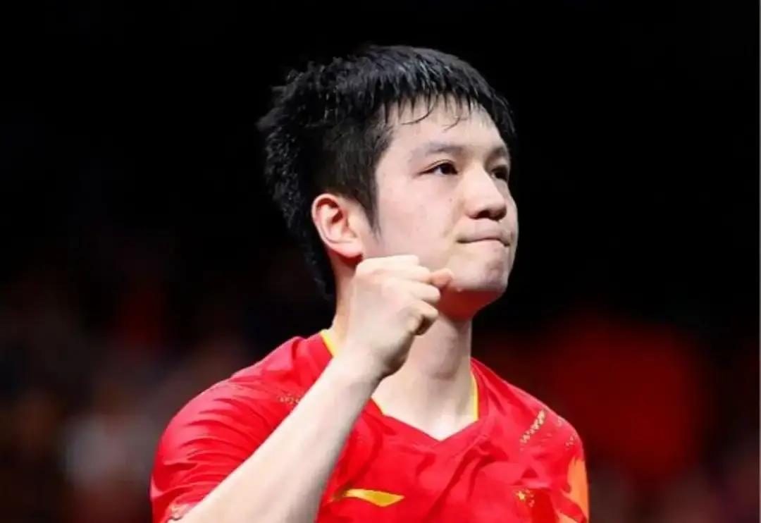 2年后樊振东可能易主12月21日他一人砍两分，把杜塞尔多夫打服。赛后十冠王