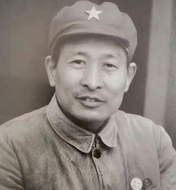 抗日战争时期，苏中军区有一个司务长王新民贪污公款数十元。部队经过研究，认为王新民