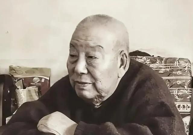 1951年5月，已经饿了整整3天的唐满洋，趁着沉沉夜色率部摸上了美军驻守的580