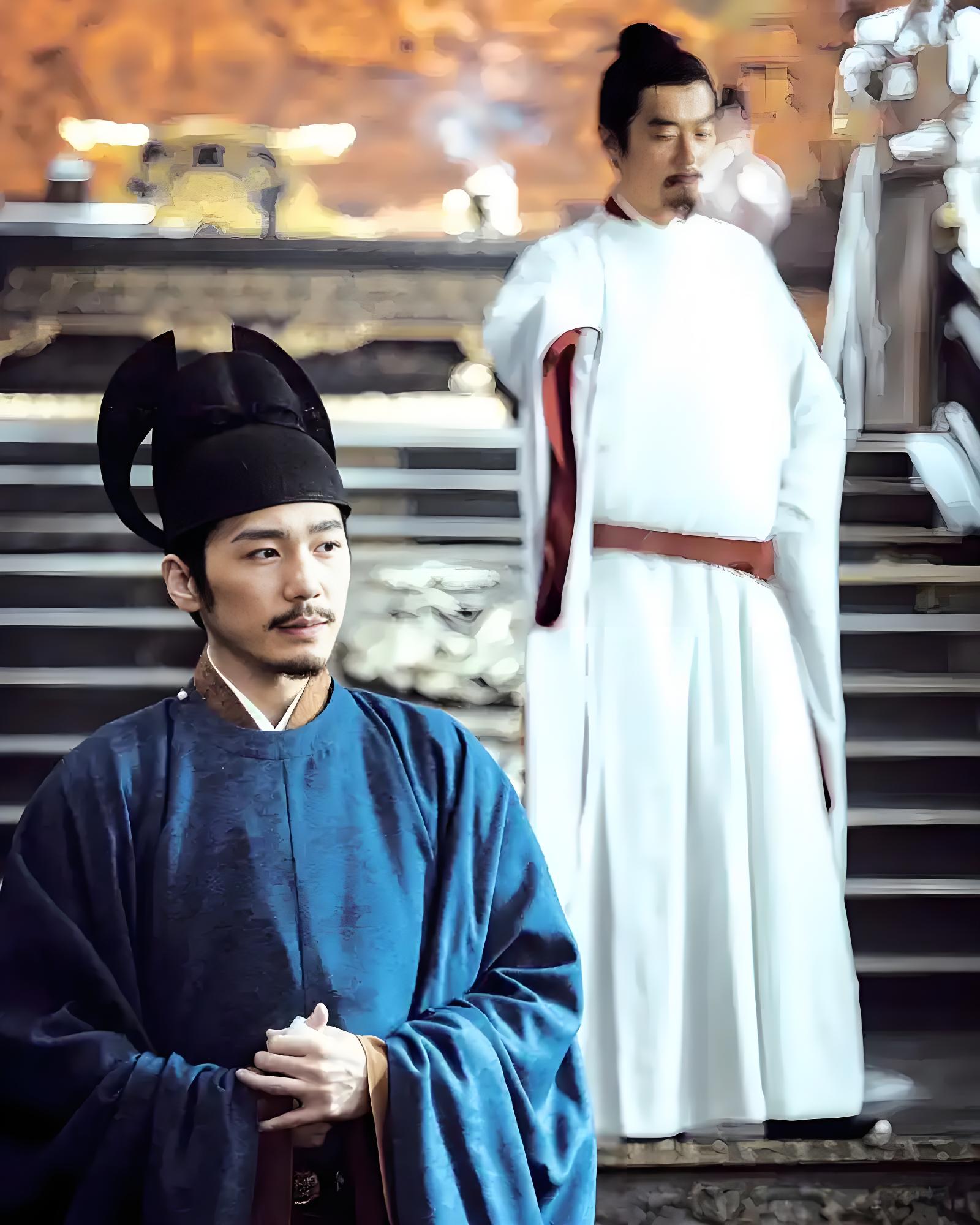 《太平年》中出现的官职头衔那么长，为啥会出现这种头衔堆砌现象？