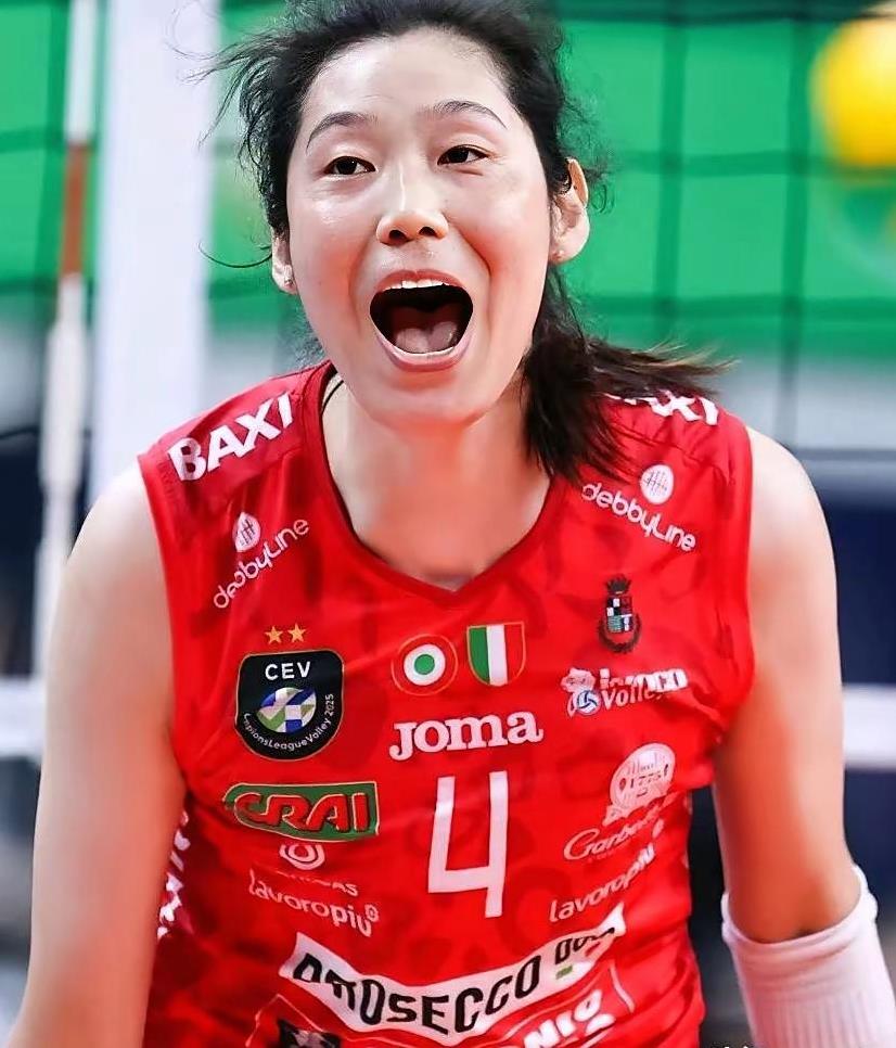 ‘MVP收割机’朱婷生涯每年薪资一览；2009年，朱婷年薪10万元，河南女排；