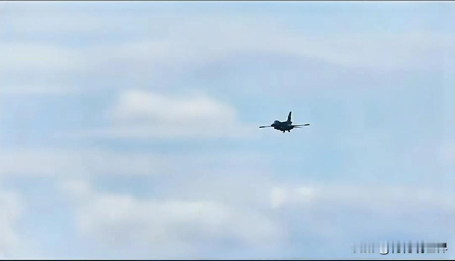 1月7日凌晨的最新消息，速报，全都不容错过，第一条：台湾F-16战机失事，紧急搜