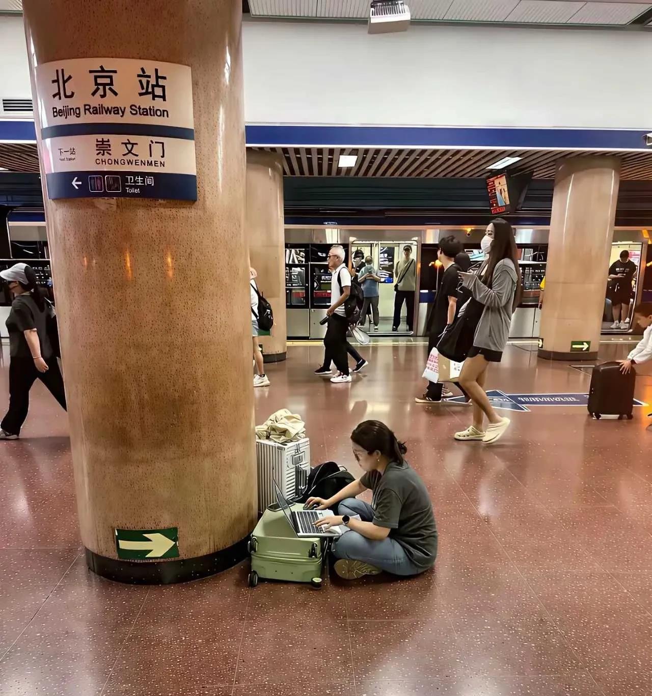 和挂着吊瓶还写作业的有一拼！！！