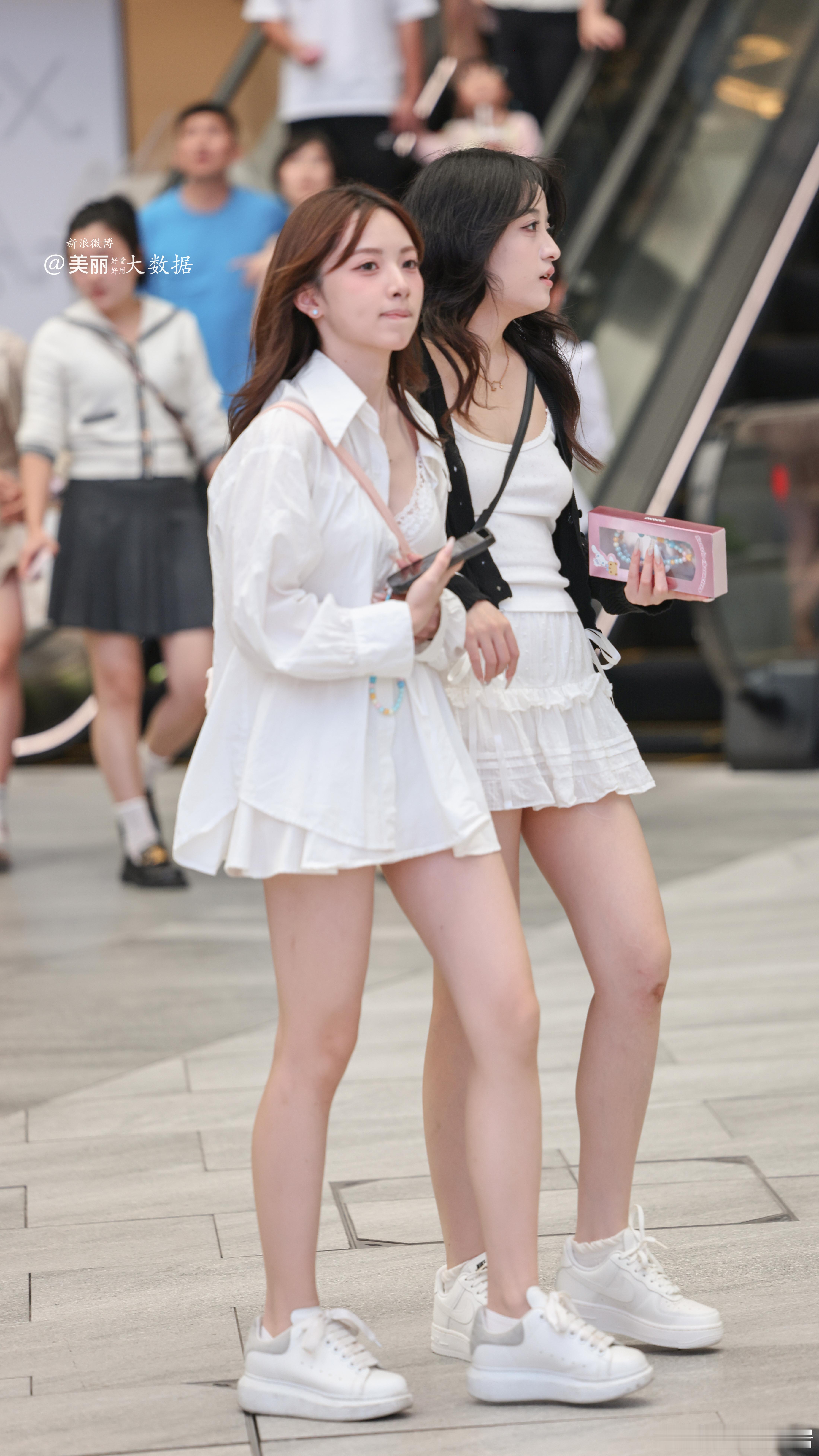 为什么总爱看夏装？