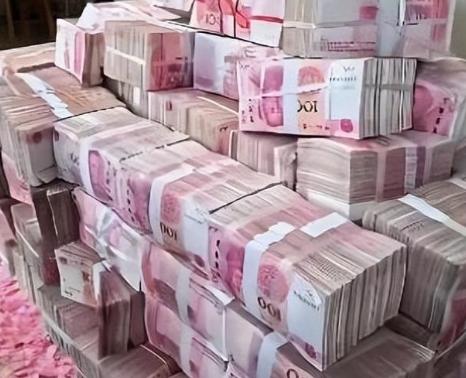 什么叫洗钱？简单的举个例子：你买彩票中了500万，扣除20%个税，实际到手400