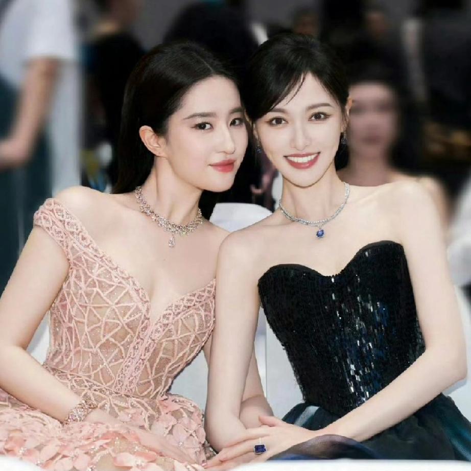 罗晋幸不幸福我不知道，刘亦菲单身生活快不快乐，我也不知道，但是，有一点可以肯